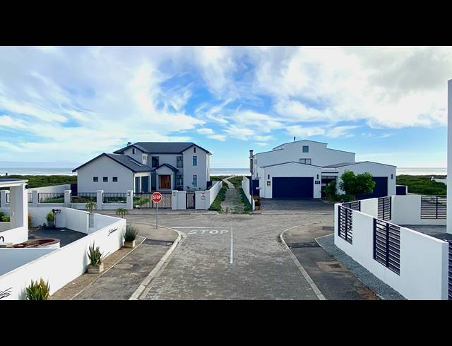 630M² VACANT LAND FOR SALE IN DWARSKERSBOS